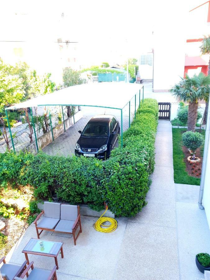Apartments Oliva Vodice Exterior photo